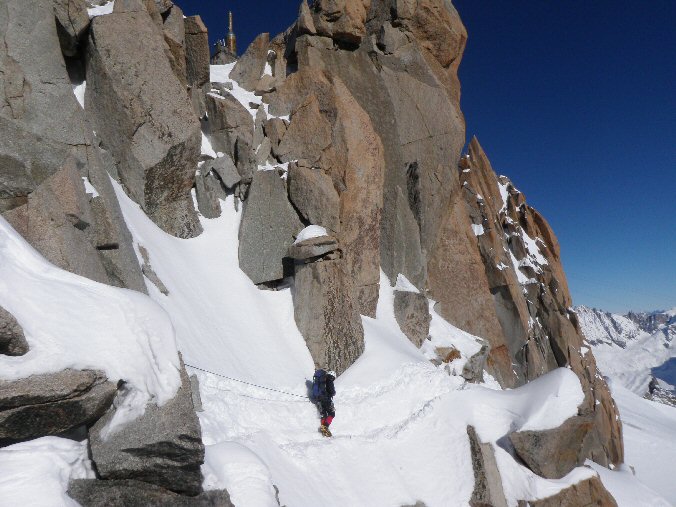 Arete des Cosmiques 39.jpg - Travers�e tranquille